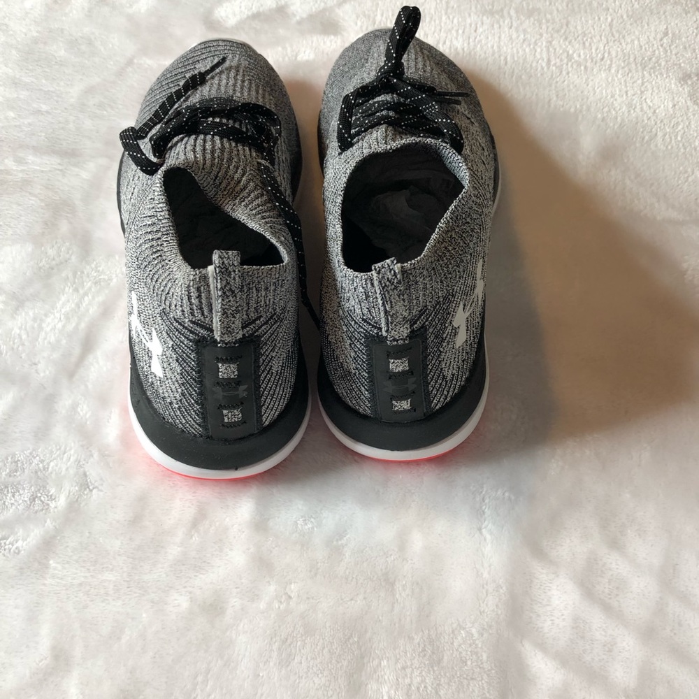 Under Armour❤️🔥 - Picture 2 of 5